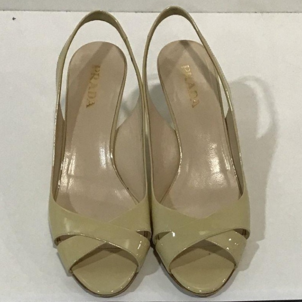 Women’s Prada Beige Patent Leather Peep Toe Sling Back Heels Size 38.5